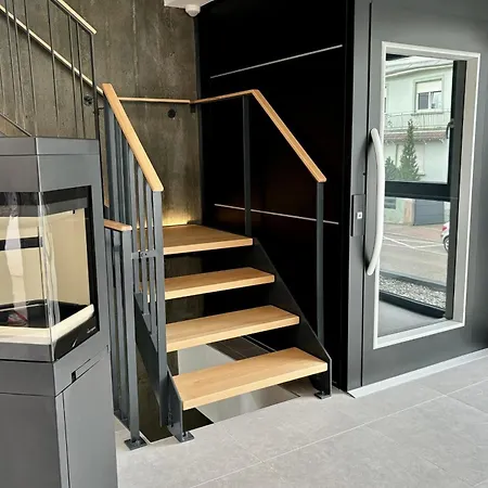 Designer Flat With Lovely Terrace!